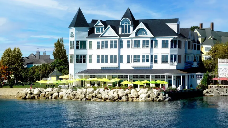 Distinctive Homes